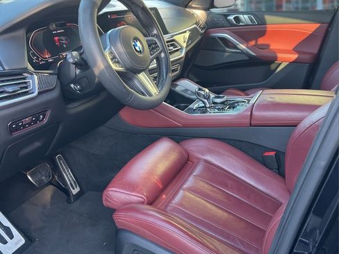 Used 2020 BMW X6 M50i w/ Executive Package image 5