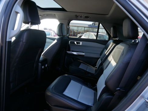 Certified 2022 Ford Explorer XLT w/ Equipment Group 202A image 13