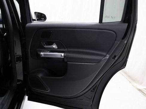 Certified 2026 Mercedes-Benz GLB 250 4MATIC image 30