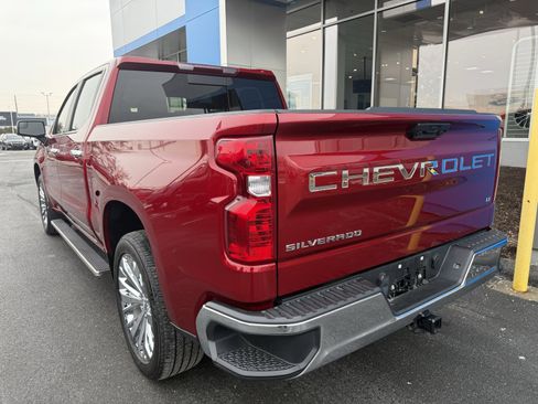 Used 2023 Chevrolet Silverado 1500 LT w/ Leather Package image 10