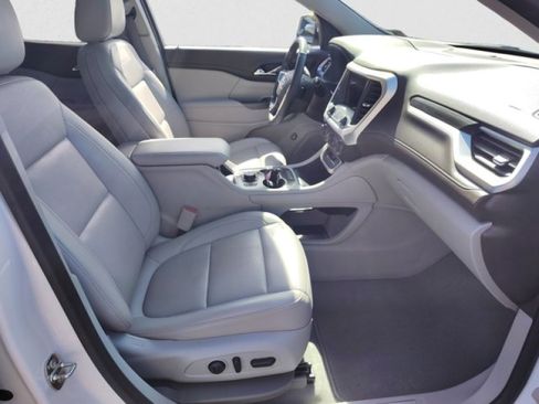 Used 2023 GMC Acadia SLT w/ Technology Package AWD/4WD image 20