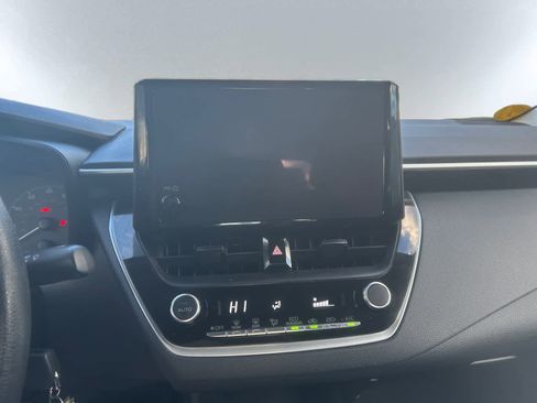 Used 2024 Toyota Corolla LE image 9