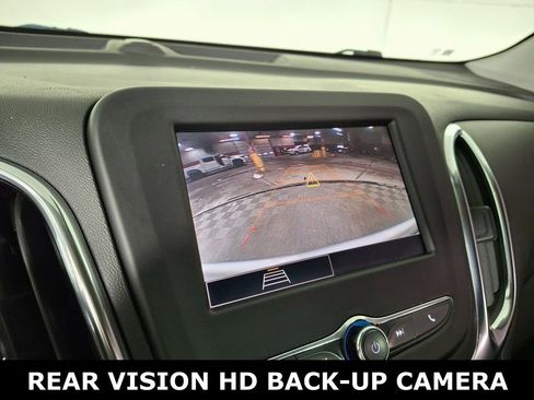 Used 2022 Chevrolet Equinox LT image 18