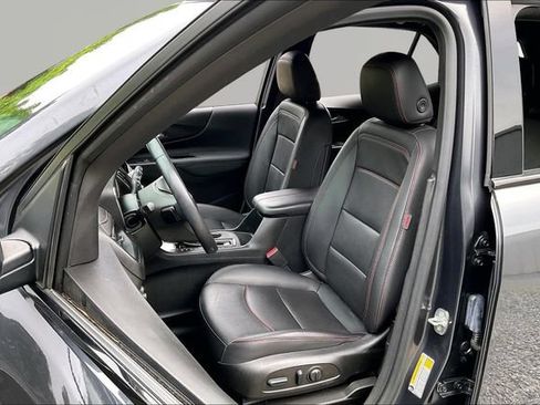 Used 2022 Chevrolet Equinox RS w/ RS Leather Package FWD image 13