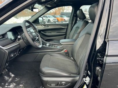 New 2026 Jeep Grand Cherokee Altitude