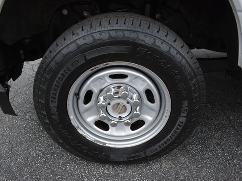 Used 2018 Ford F250 XL w/ Power Equipment Group image 32