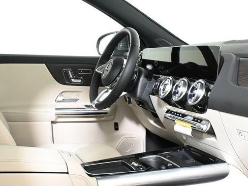 New 2026 Mercedes-Benz GLA 250 4MATIC image 31