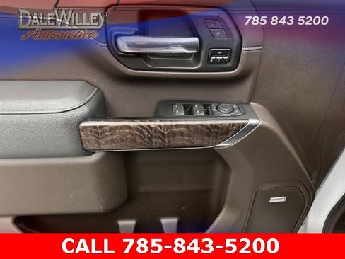 Used 2022 GMC Sierra 3500 Denali w/ Denali Ultimate Package image 15