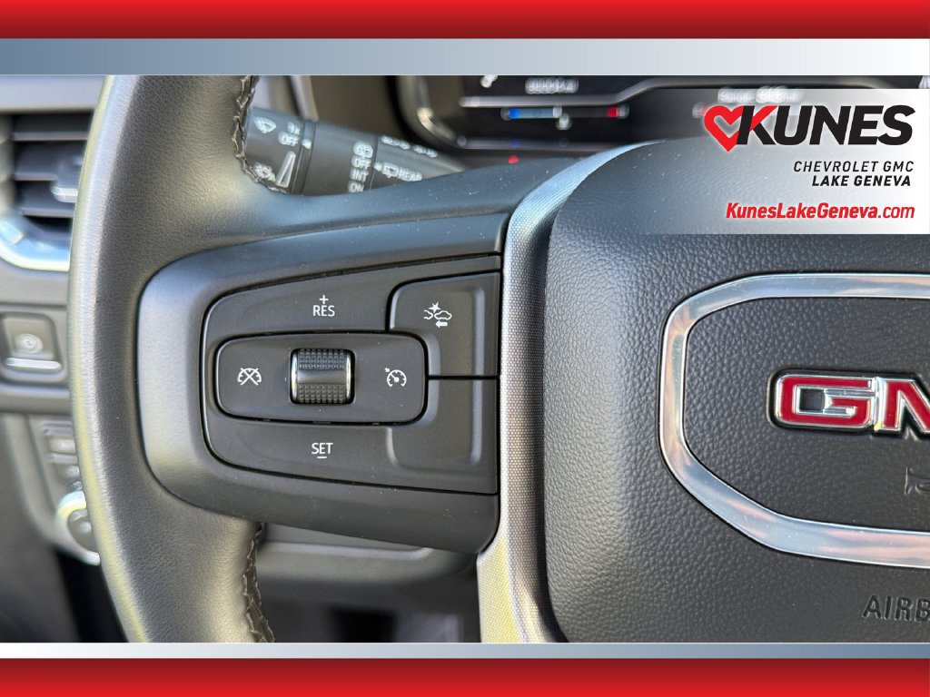 Used 2024 GMC Yukon SLT AWD/4WD image 14