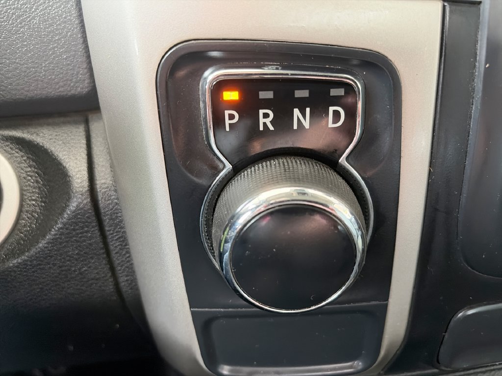 Used 2020 RAM 1500 Classic SLT RWD image 16