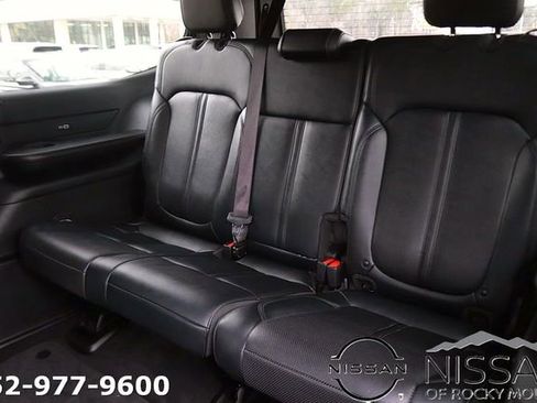 Used 2024 Jeep Wagoneer Series II image 16