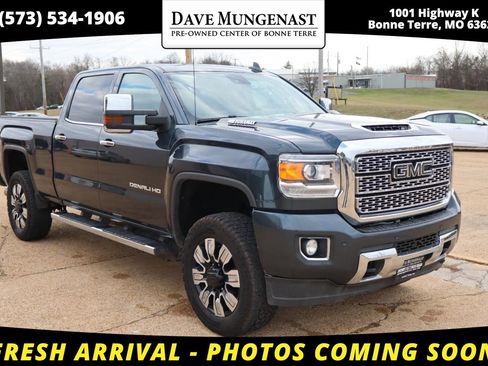 Used 2018 GMC Sierra 3500 Denali image 1