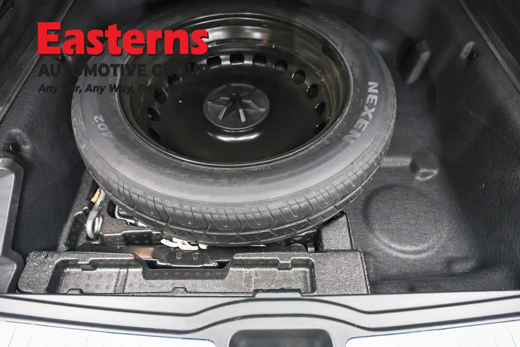 Used 2023 Mercedes-Benz GLE 450 4MATIC w/ AMG Line Exterior image 26