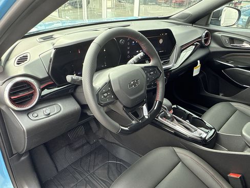 New 2025 Chevrolet Trax RS w/ Driver Confidence Package image 38