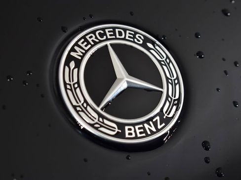 Certified 2025 Mercedes-Benz GLB 250 4MATIC image 10