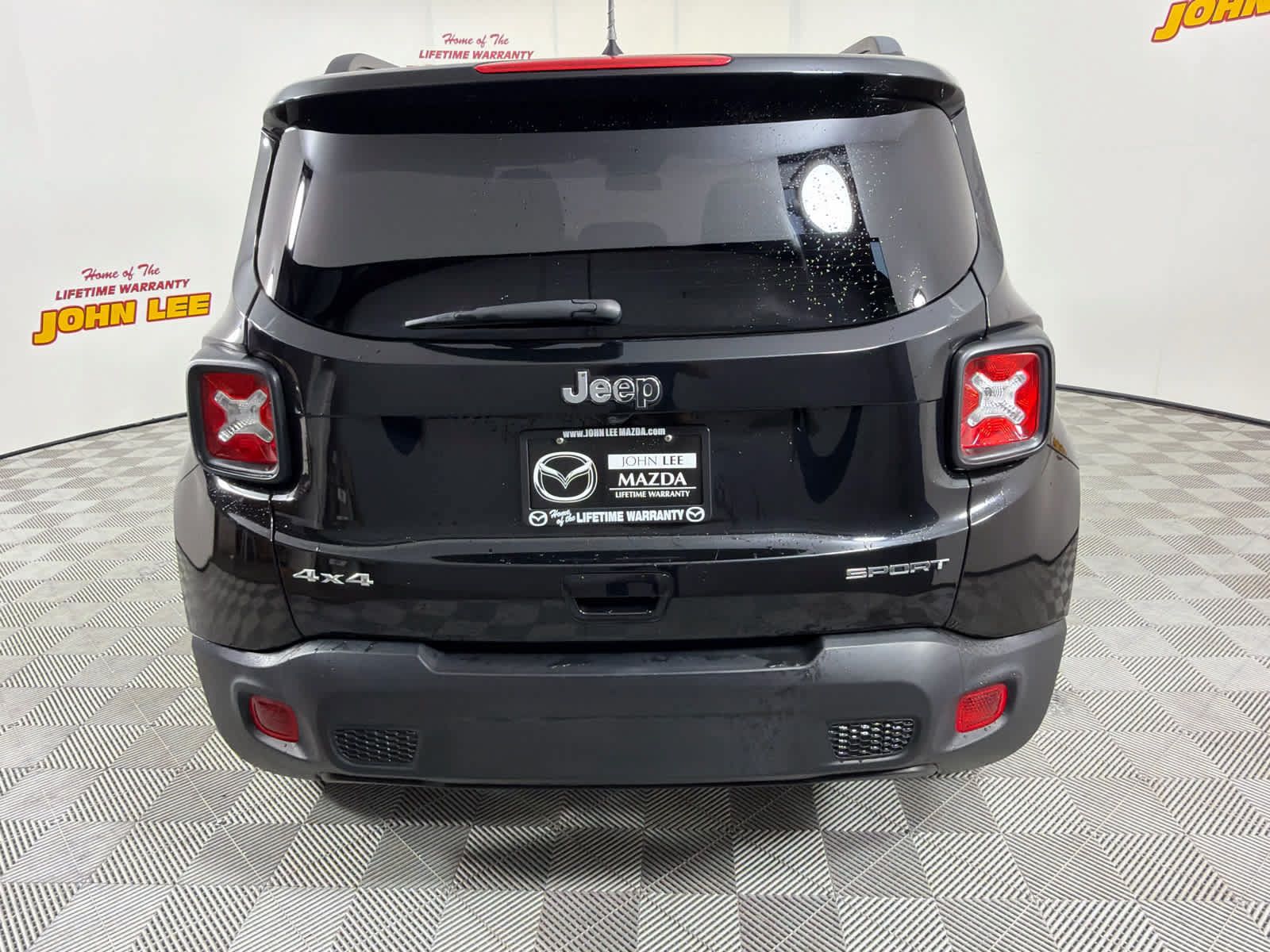 Used 2020 Jeep Renegade Sport w/ Sport Appearance Group AWD/4WD image 4
