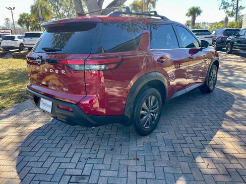 Used 2022 Nissan Pathfinder SV image 6