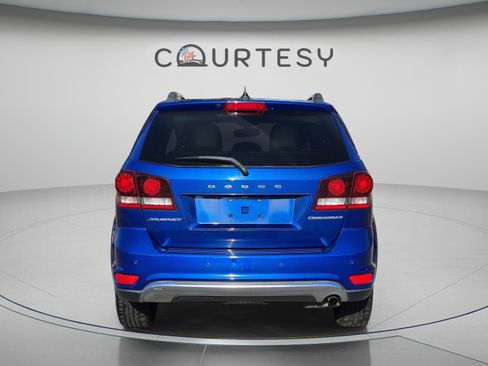 Used 2015 Dodge Journey Crossroad w/ Flexible Seating Group FWD image 4