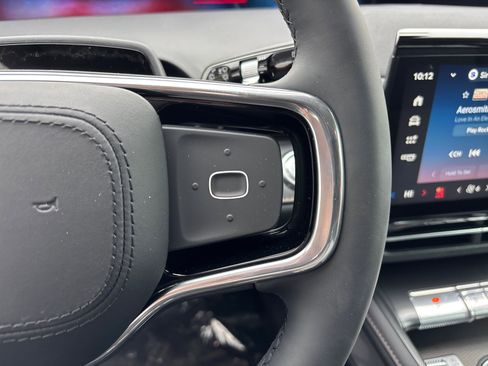 New 2026 Lincoln Nautilus Premier AWD/4WD image 18