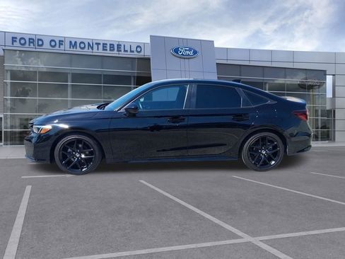 Used 2025 Honda Civic Sport image 2