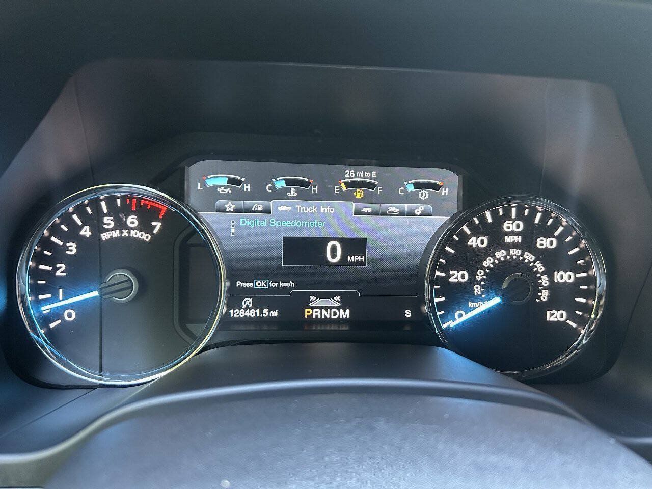 Used 2018 Ford F150 Platinum w/ Equipment Group 701A Luxury AWD/4WD image 19
