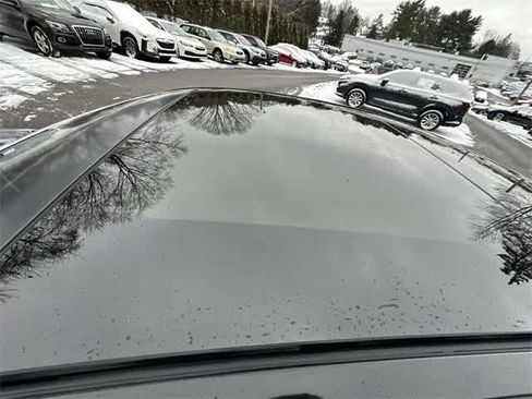 Used 2017 Mercedes-Benz C 300 Sedan image 6