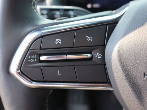 Used 2024 Chevrolet Traverse LT w/ LPO, Floor Liner Package FWD image 13