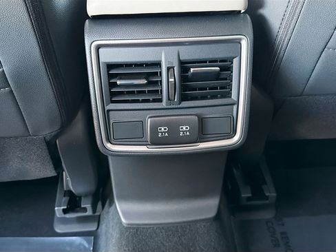 Certified 2023 Subaru Forester Premium image 20