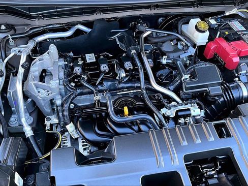 Used 2025 Nissan Kicks SR image 43