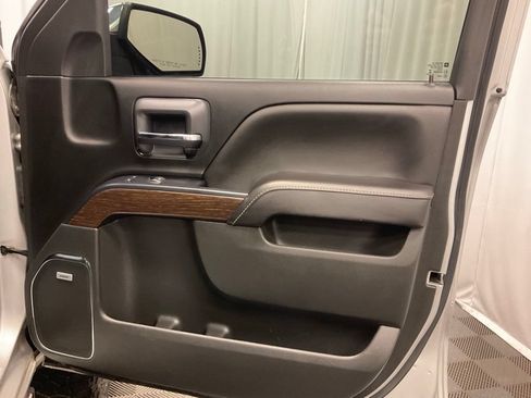 Used 2017 GMC Sierra 1500 Denali w/ Denali Ultimate Package AWD/4WD image 28