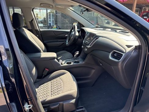 Used 2022 Chevrolet Equinox LT image 16