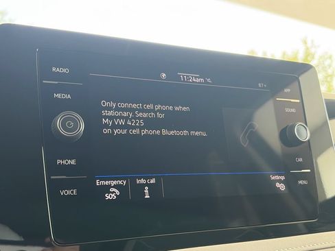Certified 2025 Volkswagen Taos SE FWD image 21