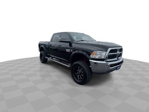 Used 2014 RAM 2500 Tradesman w/ Chrome Appearance Group AWD/4WD image 2