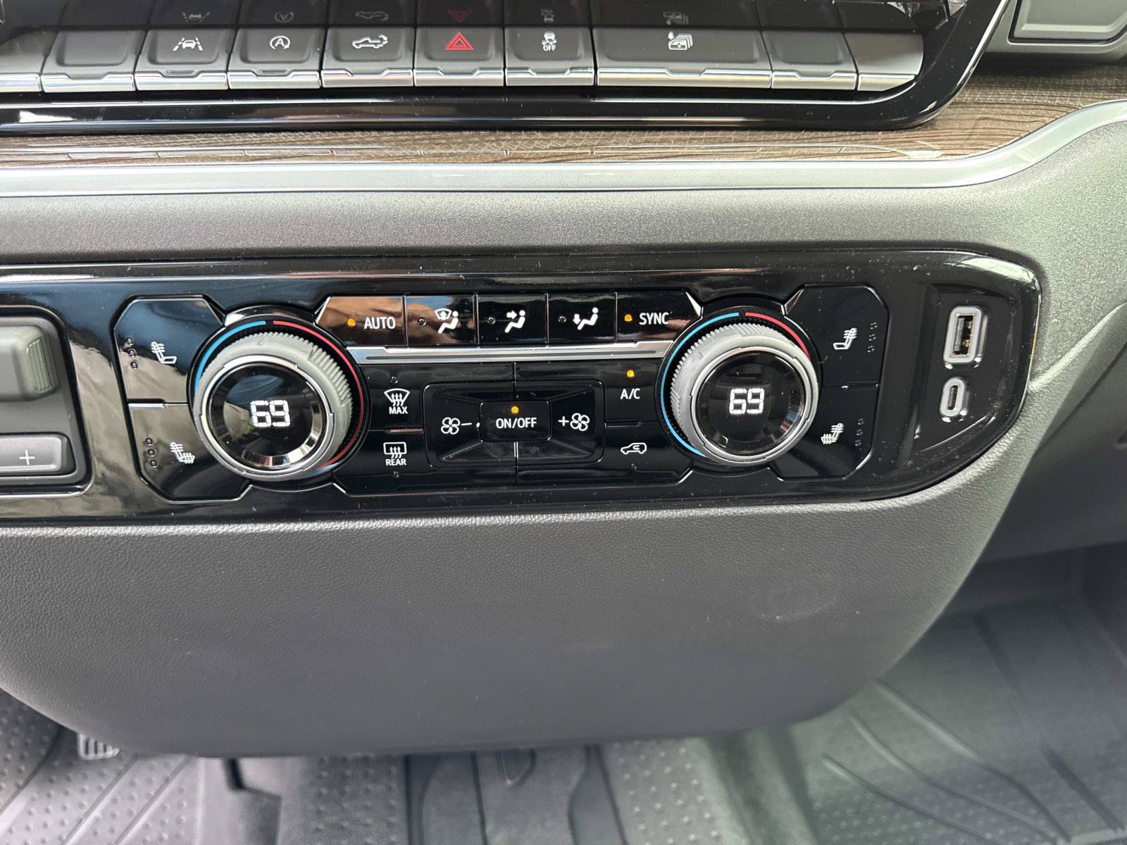New 2026 Chevrolet Silverado 1500 RST AWD/4WD image 28