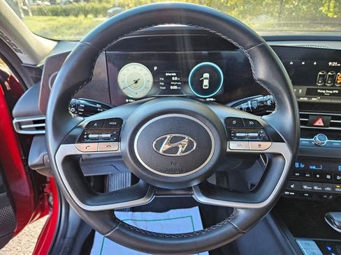 Used 2023 Hyundai Elantra SEL w/ Convenience Package FWD image 28