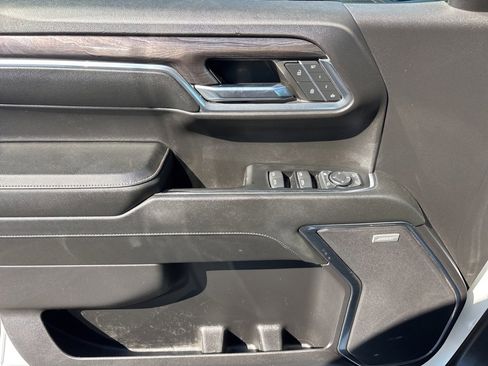 Used 2024 Chevrolet Silverado 1500 LTZ image 27