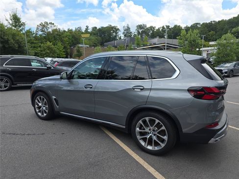Used 2026 BMW X5 xDrive50e AWD/4WD image 5