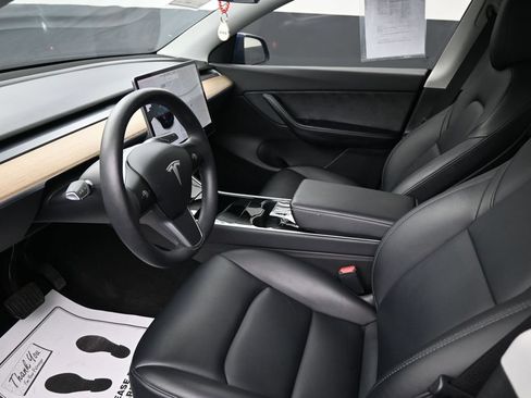 Used 2021 Tesla Model Y 2WD image 25
