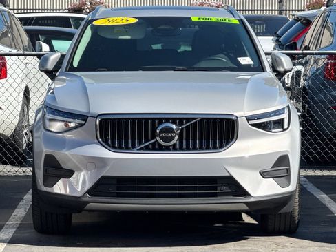Certified 2025 Volvo XC40 B5 Core image 11