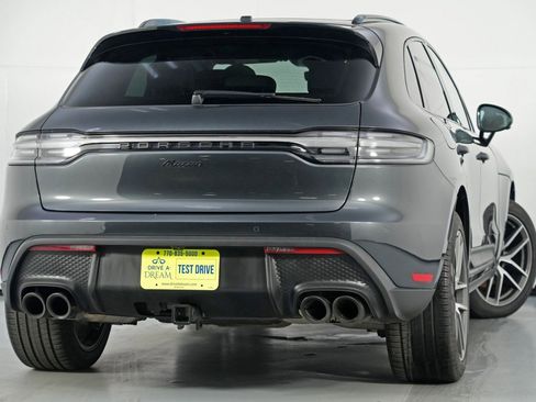 Used 2023 Porsche Macan image 5