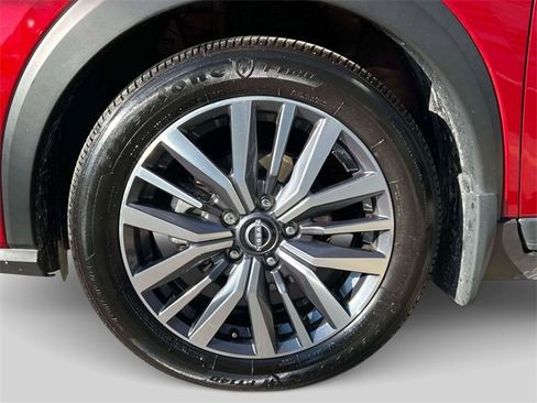 Used 2024 Nissan Kicks SV image 10