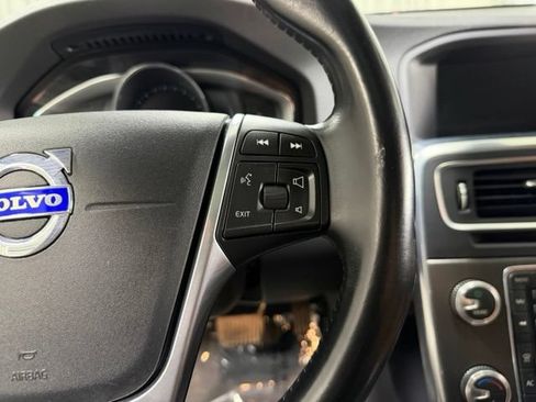Used 2015 Volvo V60 T5 Cross Country AWD/4WD image 15