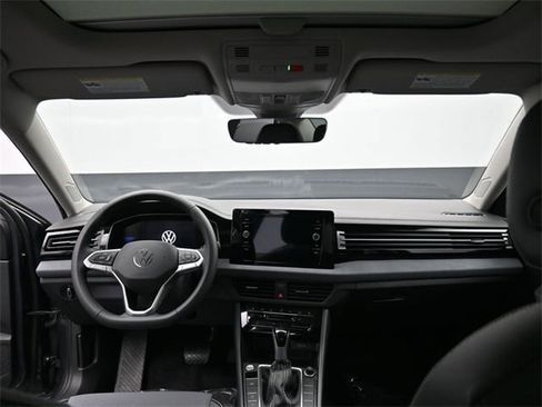 New 2026 Volkswagen Jetta SE image 10