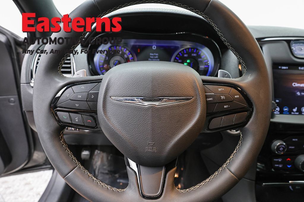 Used 2023 Chrysler 300 S RWD image 12