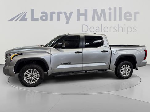 Certified 2026 Toyota Tundra SR5 w/ SR5 Convenience Package AWD/4WD image 2