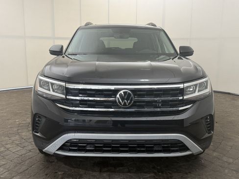 Used 2023 Volkswagen Atlas SE w/ Panoramic Sunroof Package AWD/4WD image 2