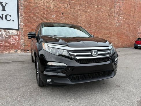 Used 2016 Honda Pilot EX image 2