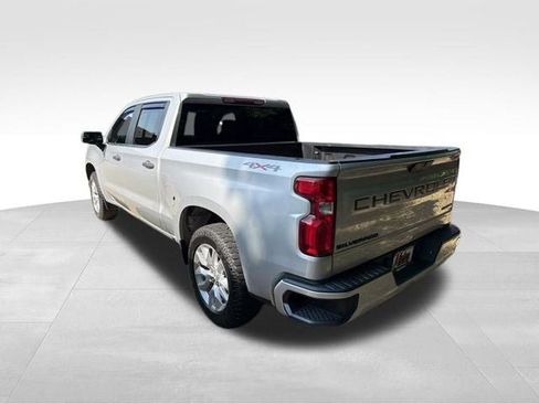 Used 2020 Chevrolet Silverado 1500 Custom w/ Custom Value Package AWD/4WD image 7