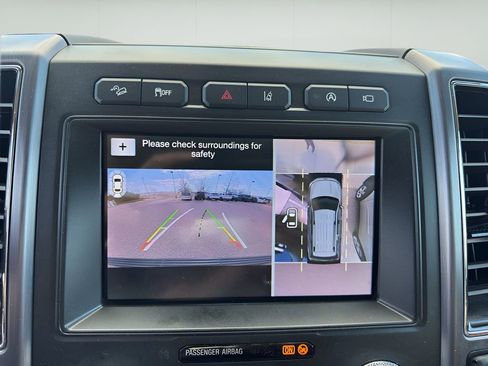 Used 2019 Ford Expedition Platinum image 10