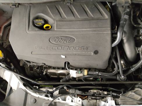Used 2018 Ford Escape SE image 30